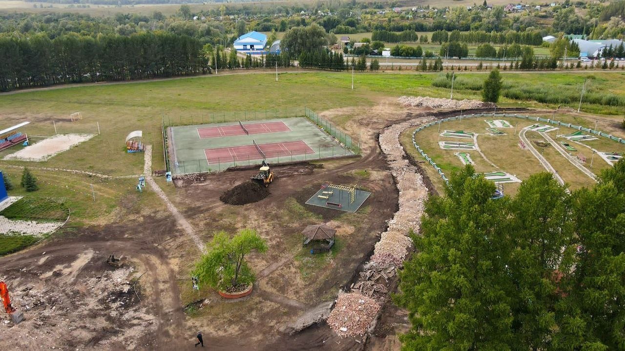 В санатории «Красноусольск» ведётся строительство новой лыжероллерной трассы.